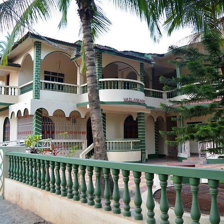 Vailankanni Guesthouse Morjim Exterior photo